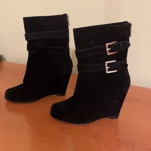 Michael Kors suede boots- 6, gréât condition